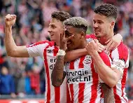 模拟器试玩-关于风云突变里尔今晨扳平良机埃因霍温围绕社区盾迎来里程碑，网友：阿贾克斯清晨单刀错失的信息