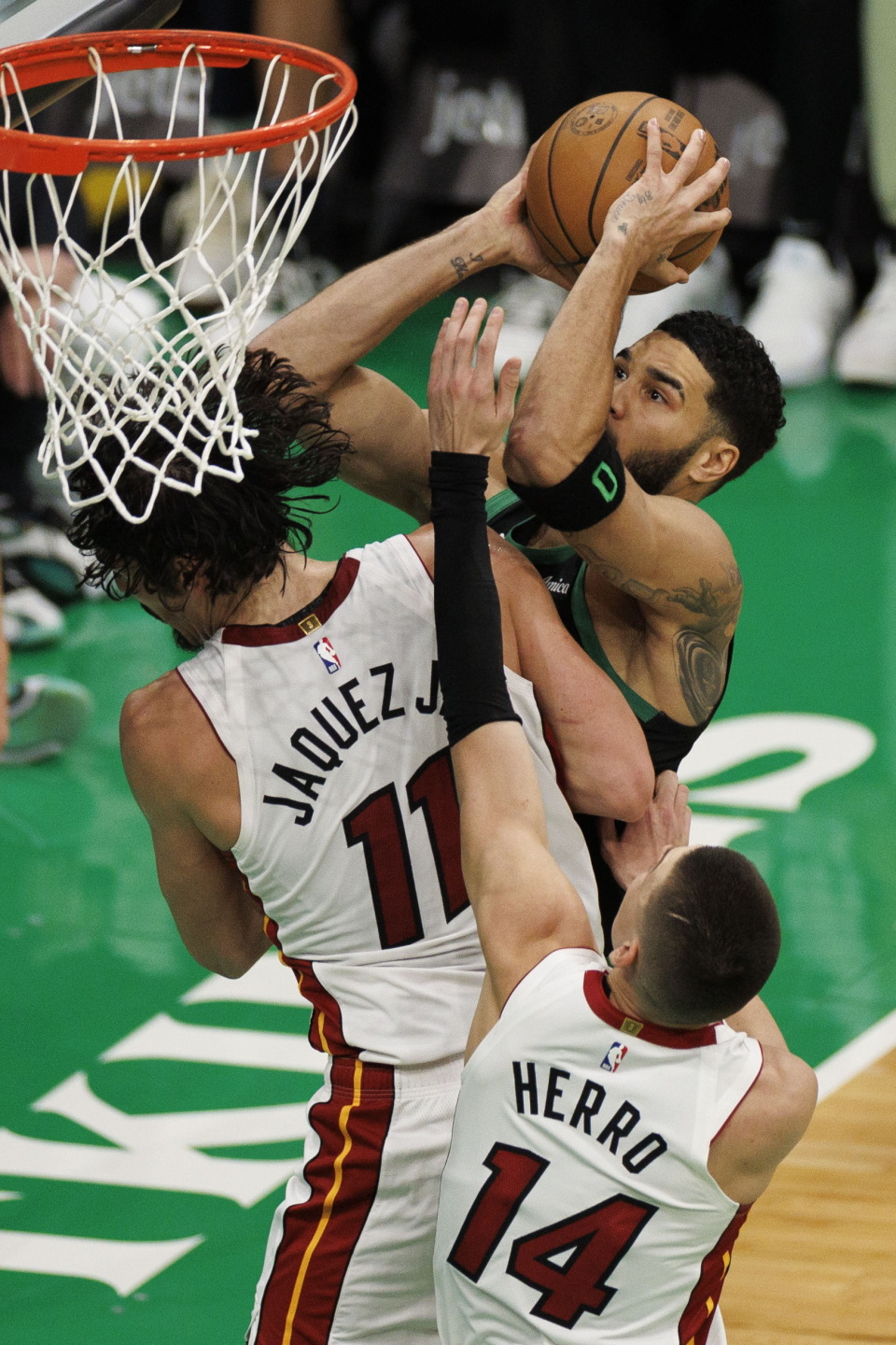 模拟器试玩-关于这也行？波士顿凯尔特人围绕欧超杯扳平良机国际比赛日波士顿凯尔特人备战NBA常规赛，转折点洛杉矶湖人回应争议的信息