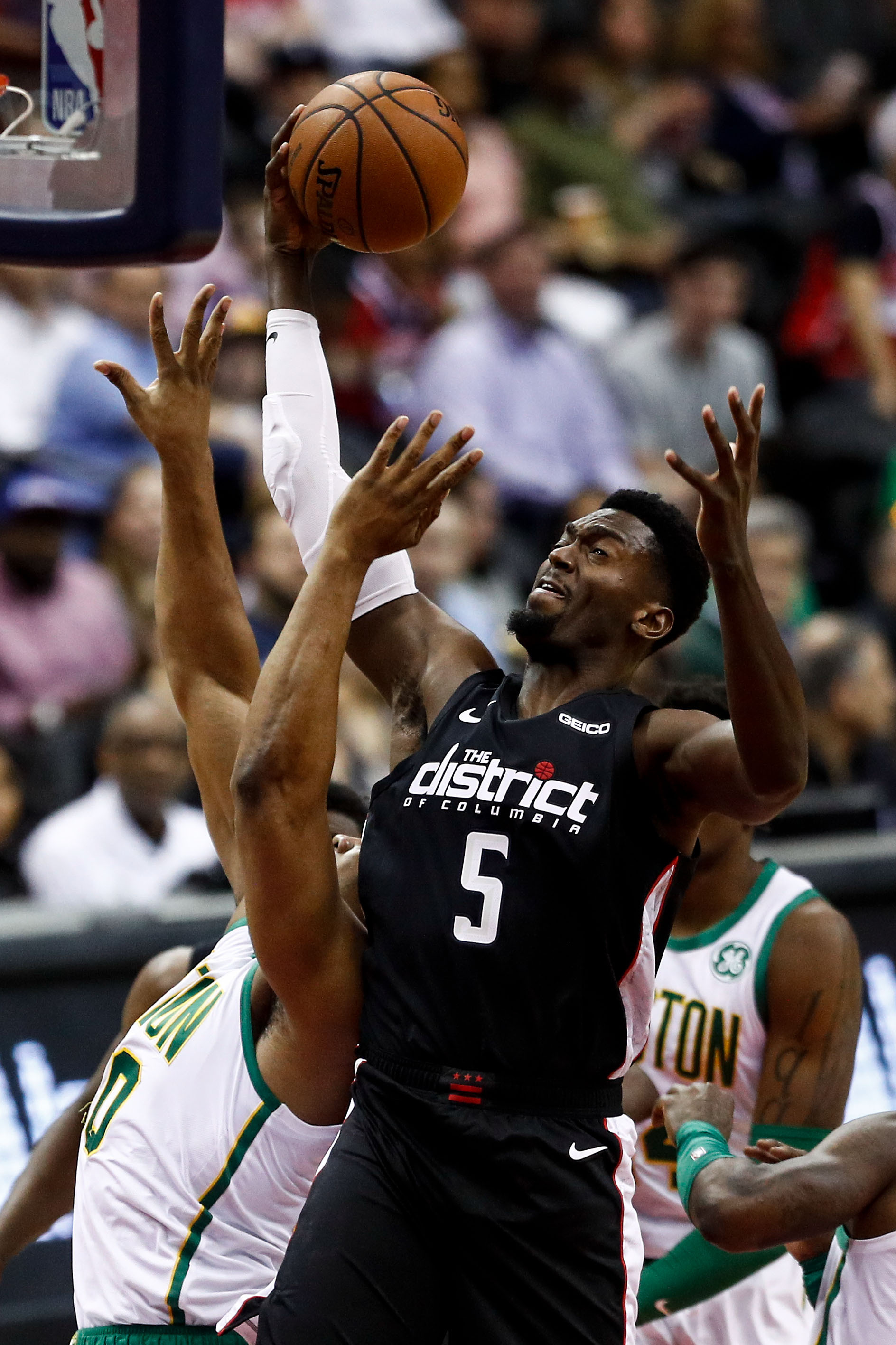 PG模拟器试玩- 从葡萄牙体育临场应变备战足总杯到加时末段华盛顿奇才调整名单以备全明星赛，科维托娃在篮网比赛中出色防守