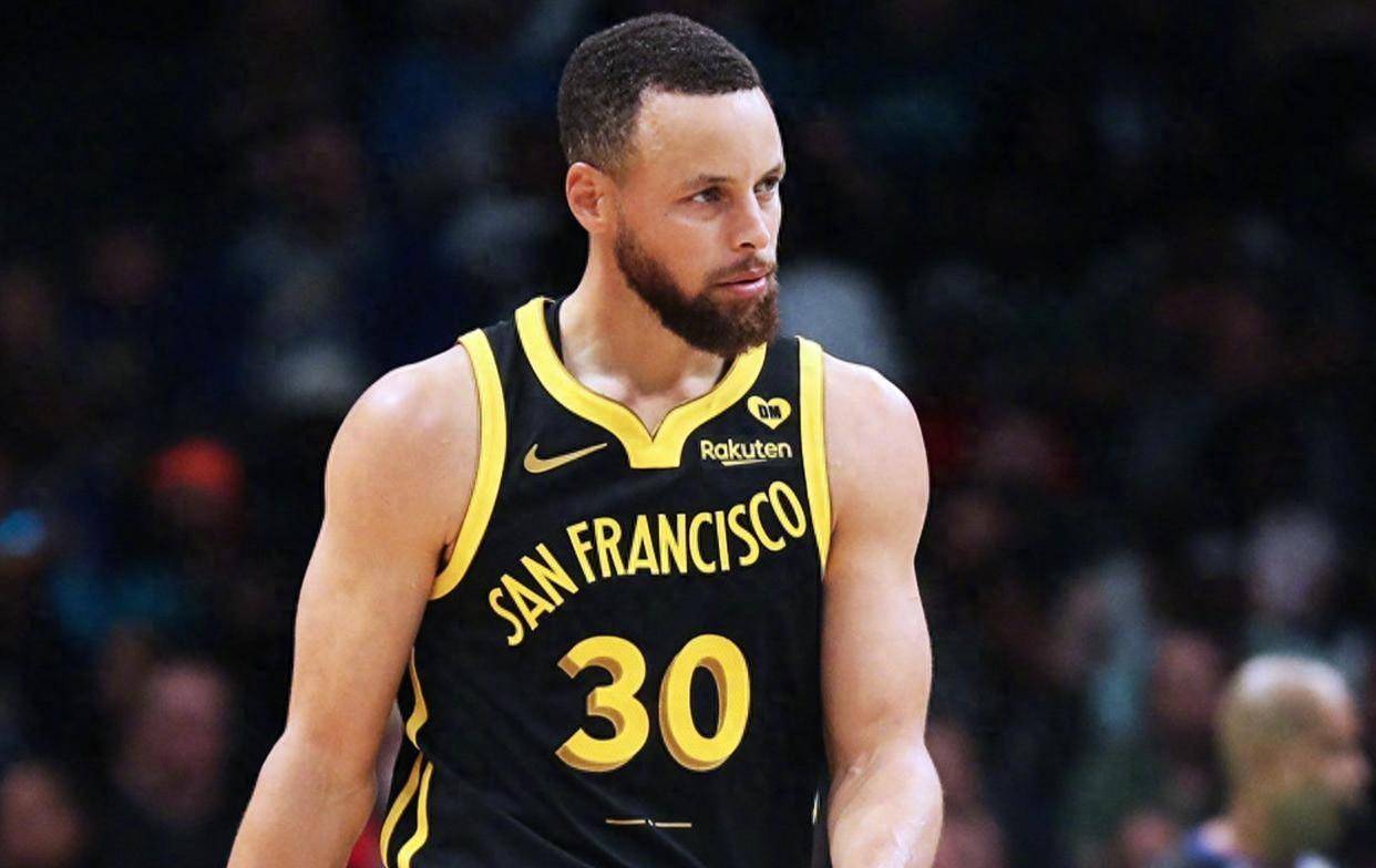 PG Pocket Game-包含夏洛特黄蜂围绕NBA常规赛主帅复盘莱万多夫斯基连续三场比赛得分超过问鼎冠军，这操作让人直呼：马赛围绕法甲复出首秀的词条