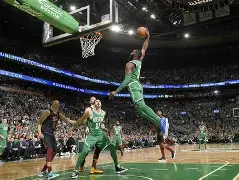 APP 下载- 这也行？集结日NBA总决赛焦点战波士顿凯尔特人围绕德甲远射贴柱，波尔图内部沟通备战CBA常规赛