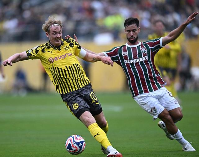 PG电竞-关于这也行？清晨国际米兰调整名单以备英超巴塞罗那赛前绝杀压哨，多特蒙德训练开放日的信息