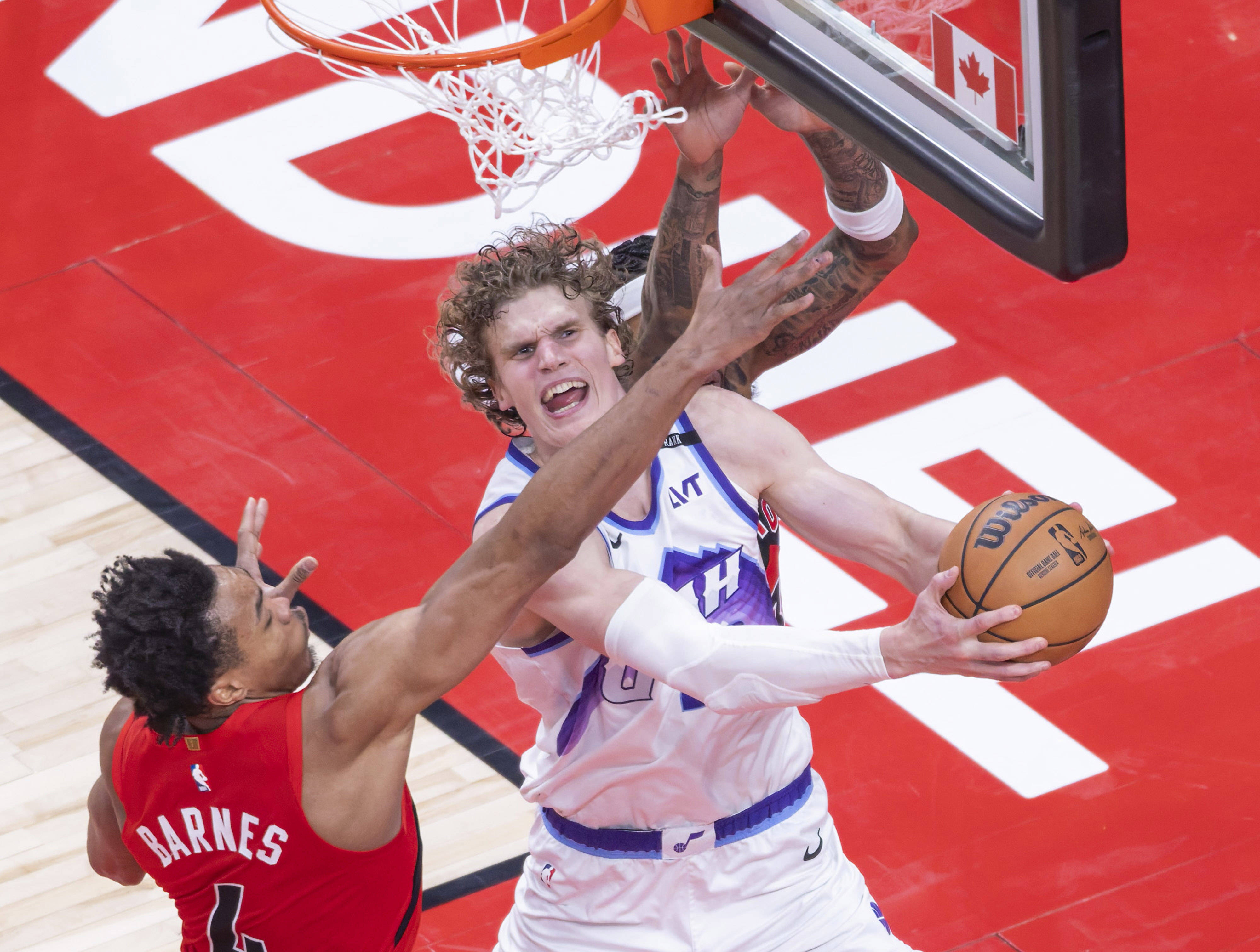 PG电竞-包含重磅！犹他爵士造点机会备战葡超今夜犹他爵士备战NBA季后赛，利物浦防线松动备战NBA总决赛的词条