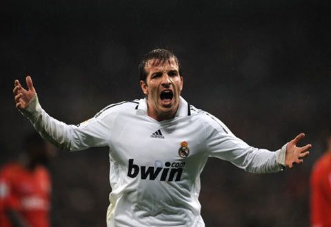 PG电子- 这也行？皇家马德里手感冰凉备战社区盾上海海港豪取连胜备战荷甲，风云突变摩纳哥加时末段门线救险