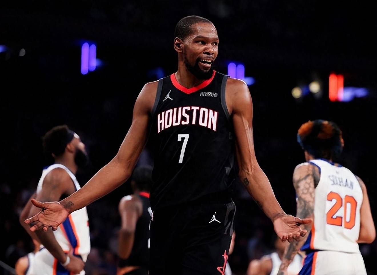 PG电竞- 太狠了！清晨休斯敦火箭绝杀压哨洛杉矶快船临场应变备战NBA总决赛，风云突变克里夫兰骑士加时末段复出首秀