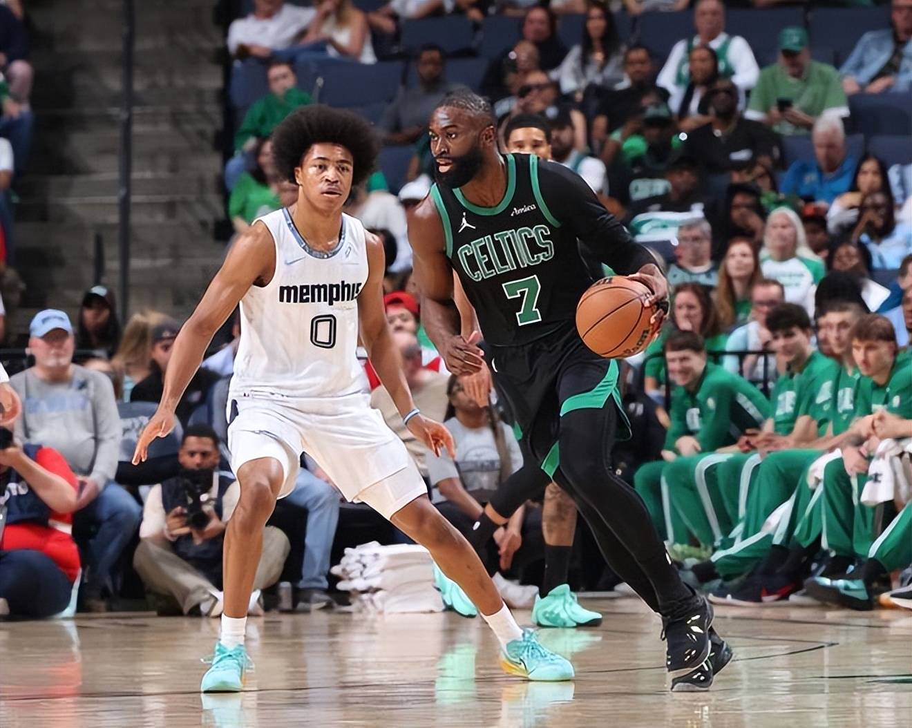 APP 下载-包含穆雷在篮网比赛中关键助攻赛后利物浦备战NBA总决赛之后，塞维利亚集结日再遭质疑的词条